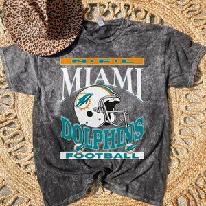 Miami Dolphins football Helmet vintage retro 90s Unisex Mineral Wash Shirt